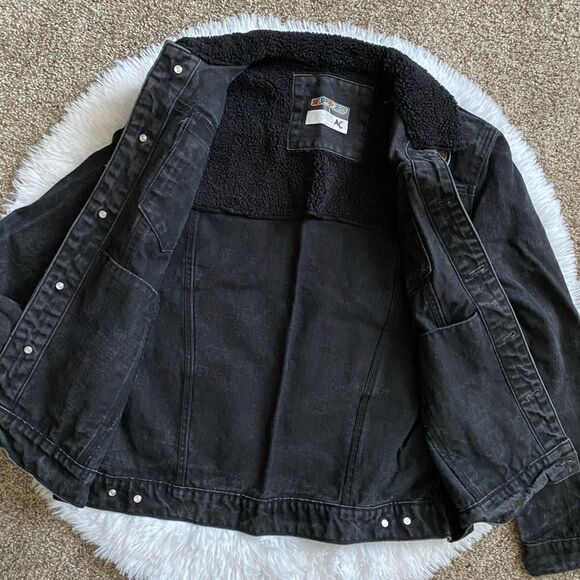 2APM Hater Proof Black Jean Jacket Button Front Embroidered Faux Sherpa Detail - Picture 3 of 16